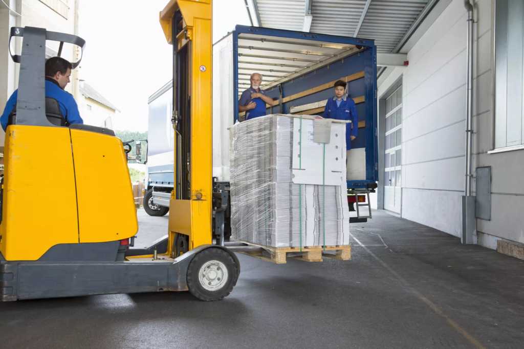 chargement d'un camion